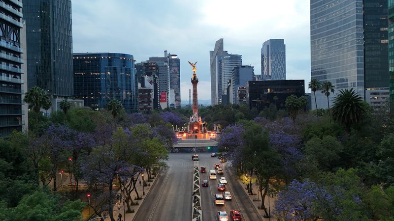 Angel of Independence at dusk on Paseo de la Reforma Mexico City