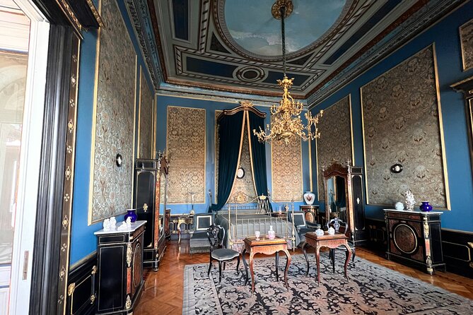 100% private tour in Chapultepec Castle & around (with transport) - Two sides of the castle: museum rooms and the Alcázar