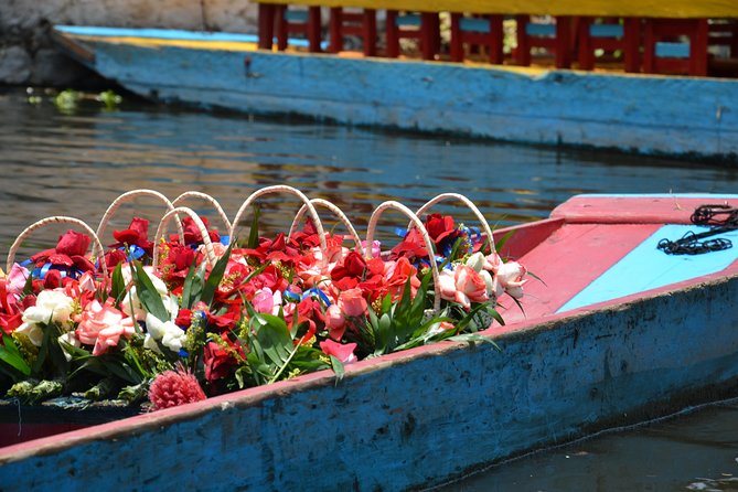 2-Day Guadalupe Shrine, Teotihuacan Pyramids and Xochimilco - A two-day snapshot of Mexico City