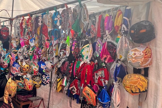2 hours Lucha Libre Show (mexican wrestling) with transport - Is $128.52 a fair price?