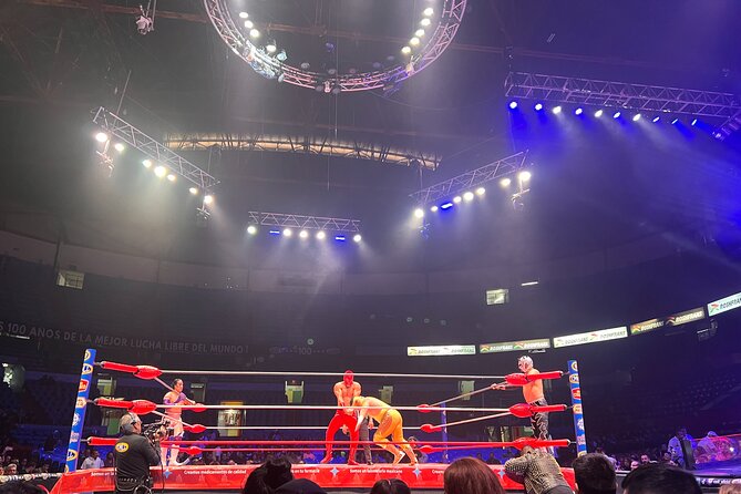 2 hours Lucha Libre Show (mexican wrestling) with transport - Choosing between Arena México and Arena Coliseo