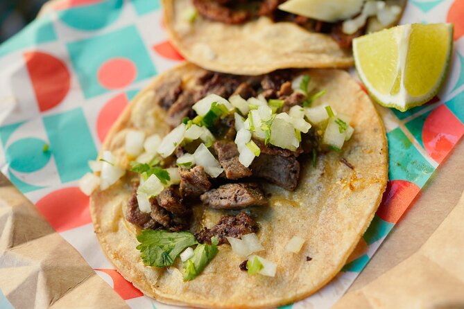 3-Hour Night Tacos and Mezcal Crawl in Mexico with Guide - What makes the guide valuable