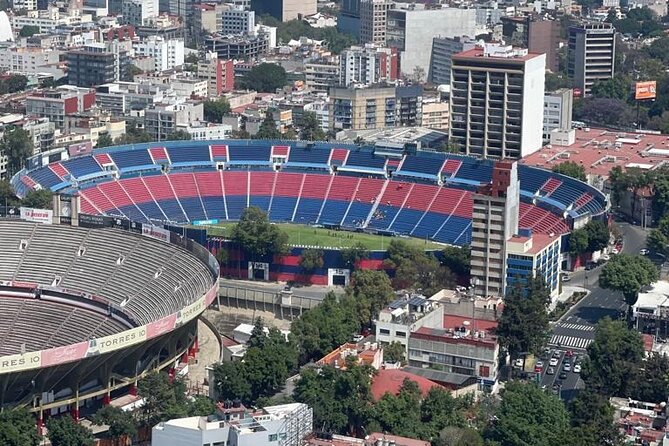 30 min Private Helicopter Tour in Mexico City - The Mexican Revolution monument and the UNAM campus