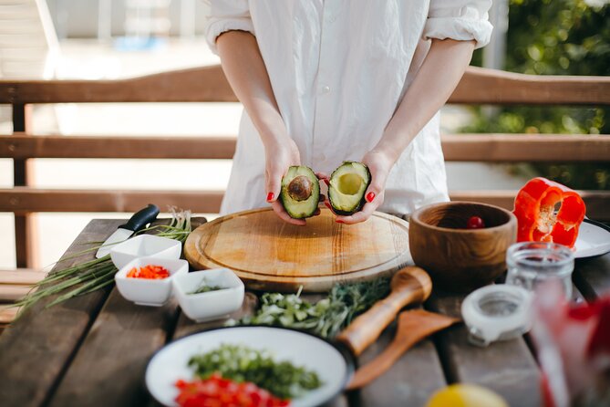3h Cooking Class in Mexico City: 8 Recipes & Bottomless Drinks - Eating everything together at the end