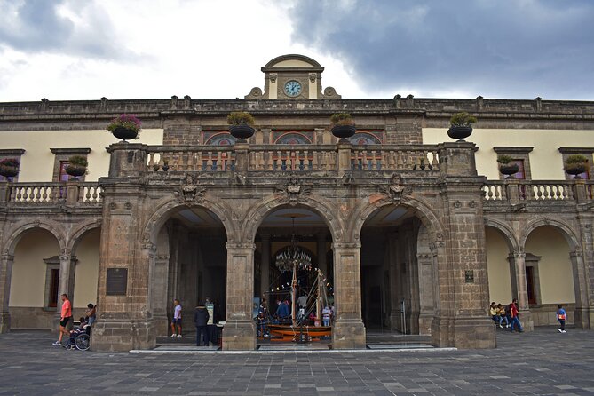 5 Hour Tour through Chapultepec, Anthropology Museum and Castle - Pace, group size, and physical effort