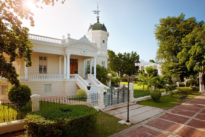 8-Day Best of Mexico Tour: Mexico City to Cancun - Campeche gives the route a colonial pause