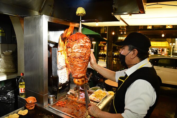 A Night of Tacos and Mezcal in Mexico City - What the minivan adds to the evening