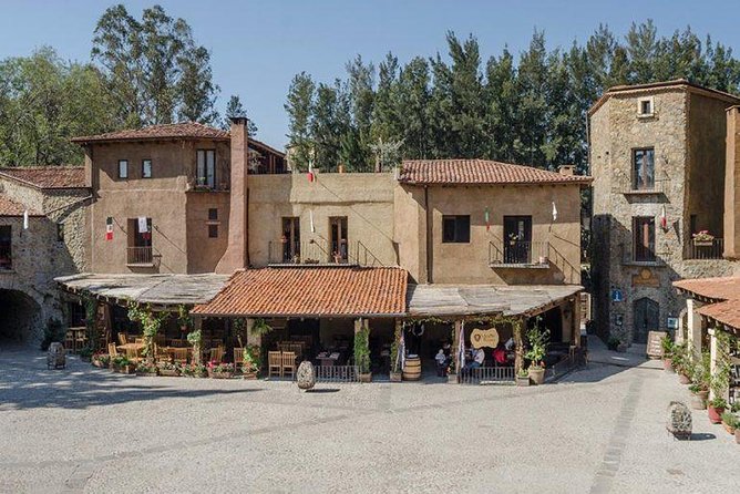 Atlixco de Las Flores and Val’Quirico: Private & Small groups - Val’Quirico’s medieval and Tuscan-inspired setting