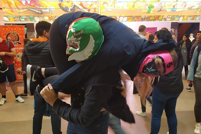 Authentic Lucha Libre Tour : Wrestling School, Tacos & Mezcal - Cameras, phones, and what to carry