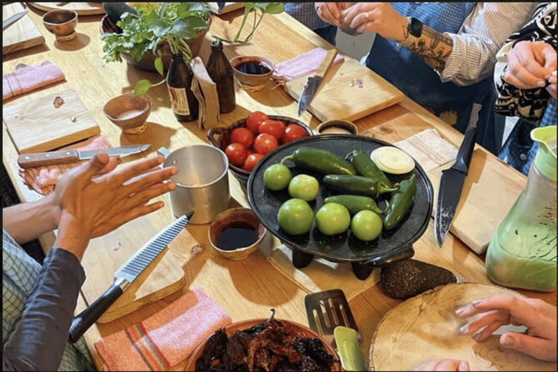 Authentic Mexican Salsas Workshop - Shopping for salsa at Tacuba Market