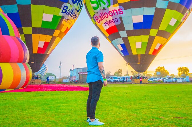 Balloon adventure: transfer+breakfast in the cave+guided pyramids - The timing, group size, and return ride