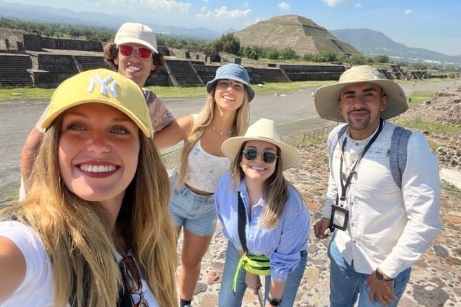 Balloon Flight and Teotihuacan Tour w/Breakfast from Mexico City - The morning begins before dawn in Mexico City