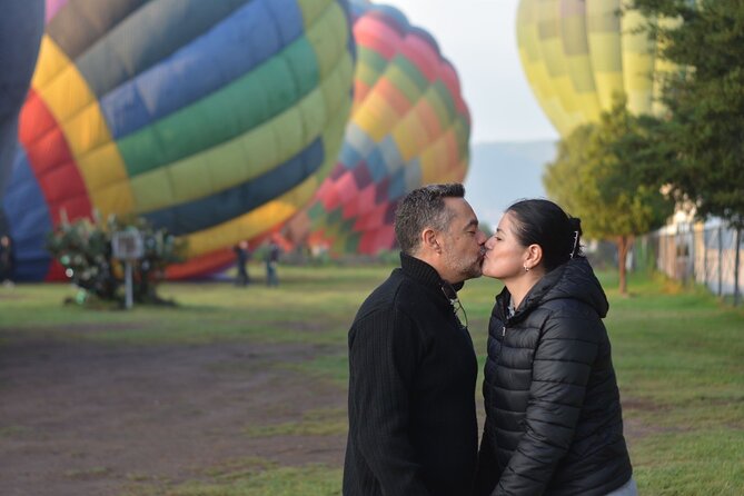 Balloon Flight + Breakfast in a cave + Pick up CDMX + Pyramids - The balloon flight is the reason to go