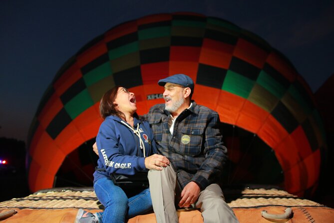 Balloon flight + Breakfast + Pyramids + Transportation (Optional) - Coffee First, Mexican Breakfast Afterward