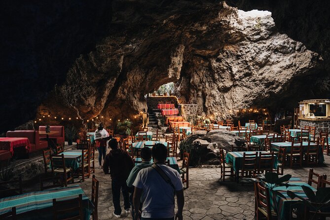 Balloon Flight + Cave Breakfast + Pick Up from CDMX or We Fly - What the basket experience feels like