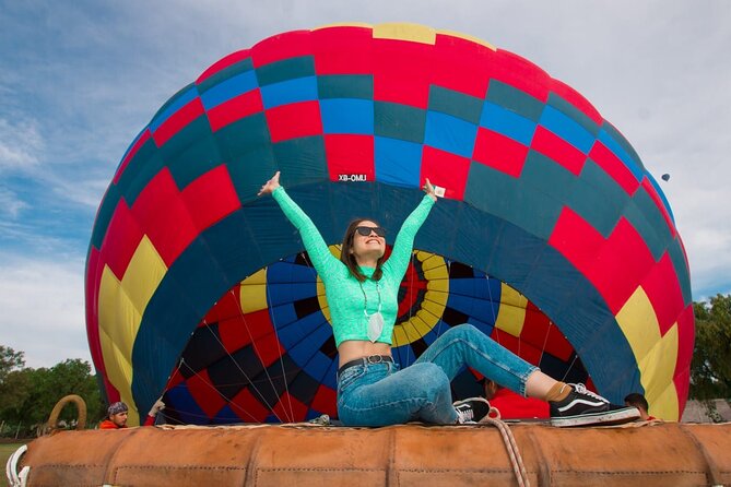 Balloon flight + CDMX pickup + Buffet Breakfast - Who will enjoy this morning most