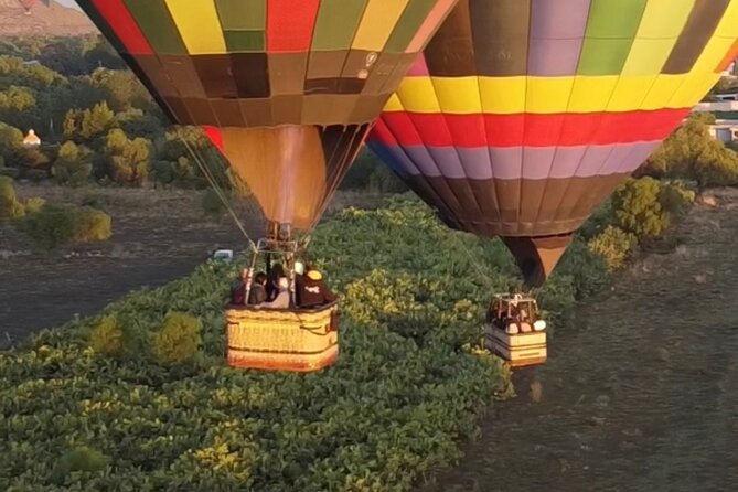 Balloon flight + pick up in CDMX + Breakfast in Cave + Pyramids - Who should book this experience?