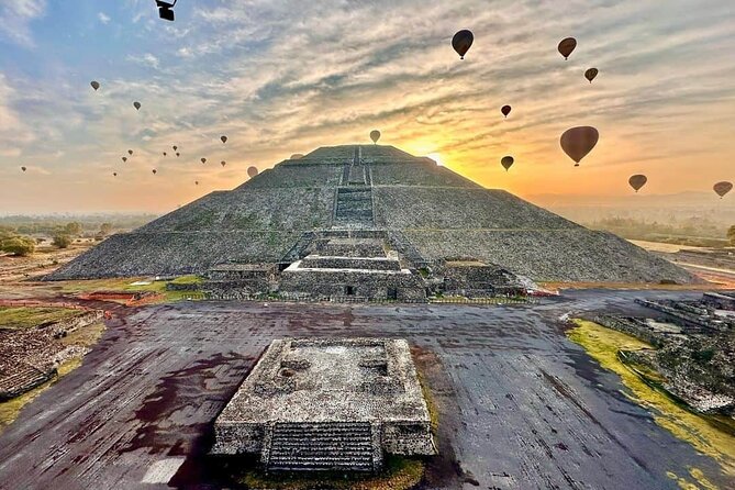 Balloon flight Teotihuacan, Breakfast in a cave Pick up in CDMX - Key points to know