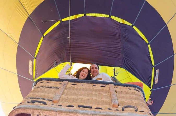 Balloon flight Teotihuacan, Breakfast in a cave Pick up in CDMX - What the private format changes