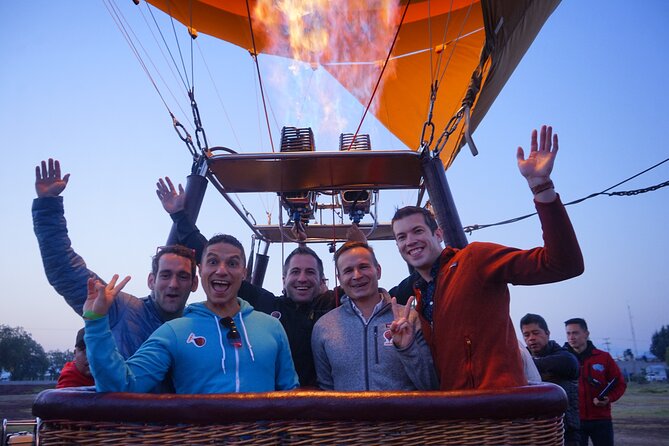 Balloon flight through Teotihuacan + Transportation CDMX + Pyramids - Key Points to Know Before Booking