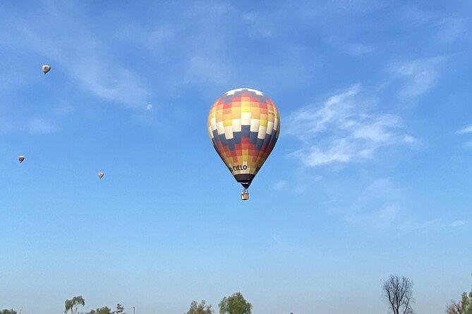 Balloon flight + Transportation + Breakfast in Cave or buffet + Pyramids - Breakfast at La Cueva Teotihuacán