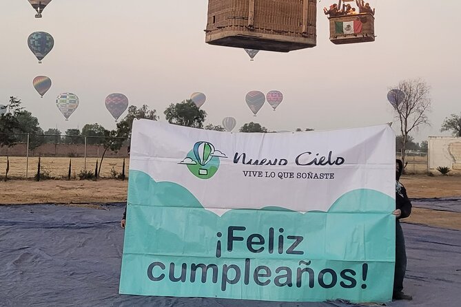 Balloon flight + Transportation + Breakfast in Cave or buffet + Pyramids - Floating above the Avenue of the Dead