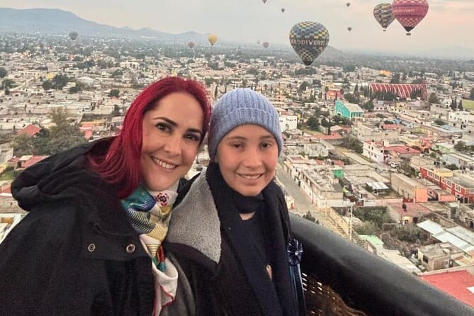 Balloon Flight with Breakfast and Transportation from CDMX - Coffee, check-in, and the balloon launch