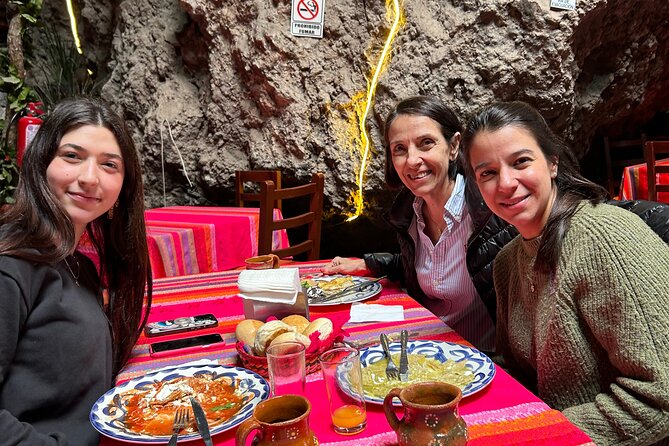 Balloon Flight with Breakfast and Transportation Option from CDMX - Breakfast at La Cueva Teotihuacán