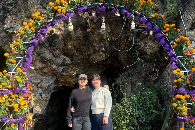 Balloon Flight with Breakfast and Transportation Option from CDMX - Obsidian, handmade drinks, and Teotihuacan culture
