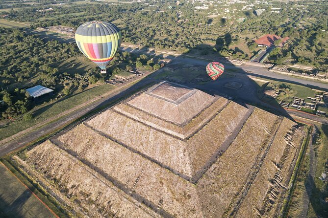 Balloon Flight with Breakfast in Cave and Pyramids of Teotihuacan - Coffee, check-in, and the launch site