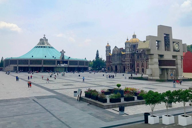 Basilica of Our Lady of Guadalupe Visit - Starting at the Old Basilica and Cristo Rey