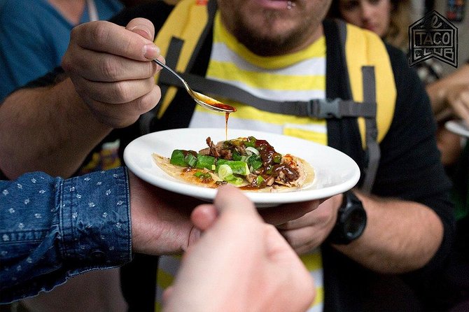 Bike to taste the world's best tacos - Mexico City - A pause in a Roma Norte park