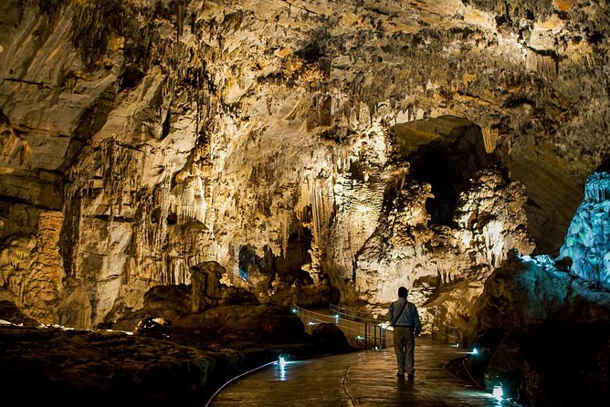 Cacahuamilpa Caves and Taxco: Private & Small Groups From Mexico City - Walking into Cacahuamilpa’s enormous chambers
