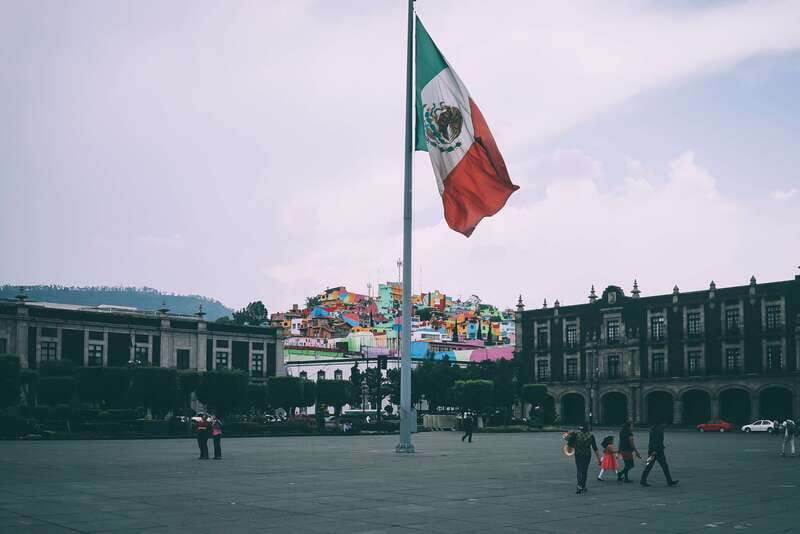 CDMX: Neighborhoods Contrasts Private Tour - Polanco’s polished streets