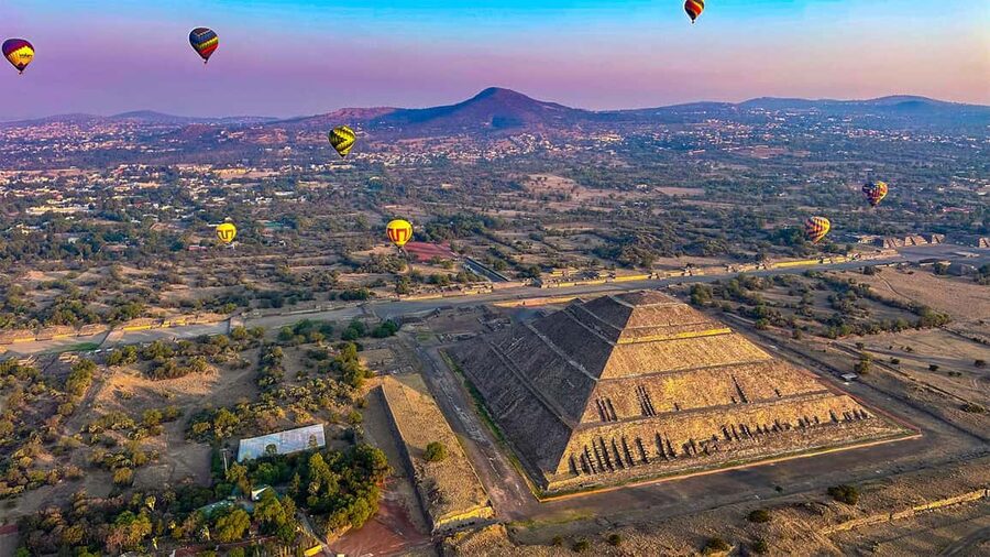 CDMX: Teotihuacan Hot Air Balloon with Breakfast - Visiting the Guadalupe Shrine