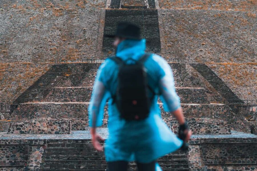 CDMX: Teotihuacan, Tlatelolco and Guadalupe Tour - Lunch and the Mexican Fiesta