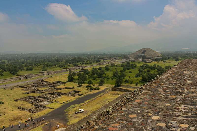 CDMX: Tour of the ruins of Teotihuacan, Tlatelolco, and Guadalupe - Obsidian, tequila, and the commercial side of the day