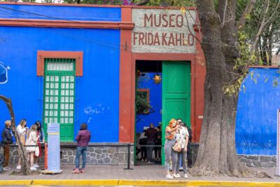 CDMX: Xochimilco, Coyoacan, Frida Kahlo Museum & Murals Tour - Starting downtown and heading south