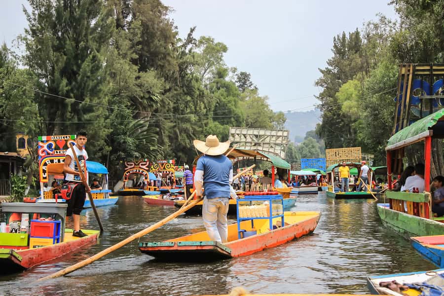 CDMX: Xochimilco, Coyoacan, Frida Kahlo Museum & Murals Tour - Entering Frida Kahlo’s Casa Azul