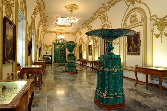 Chapultepec Castle and Anthropology Tour, starting from CDMX - Starting at Hemiciclo a Juarez at 9:00 a.m.