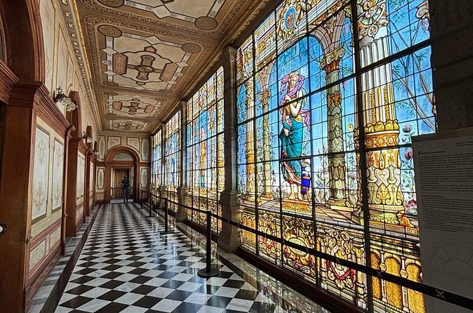 Chapultepec Castle & Anthropology Museum Prívate Tour - The National Museum of Anthropology and its Aztec Room