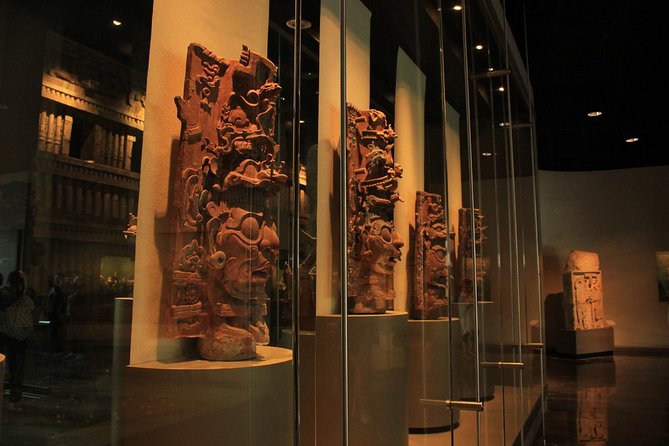 Chapultepec Castle & Anthropology Museum Tour - Walking through Chapultepec Park to the castle