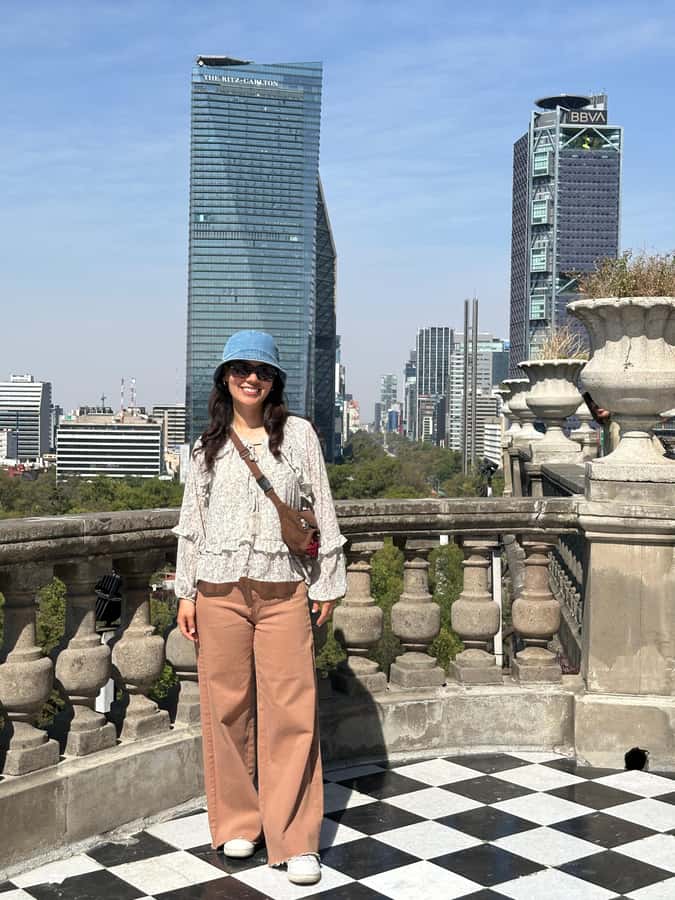 Chapultepec Castle: Private tour with local guide, tickets included - Who will get the most from this visit