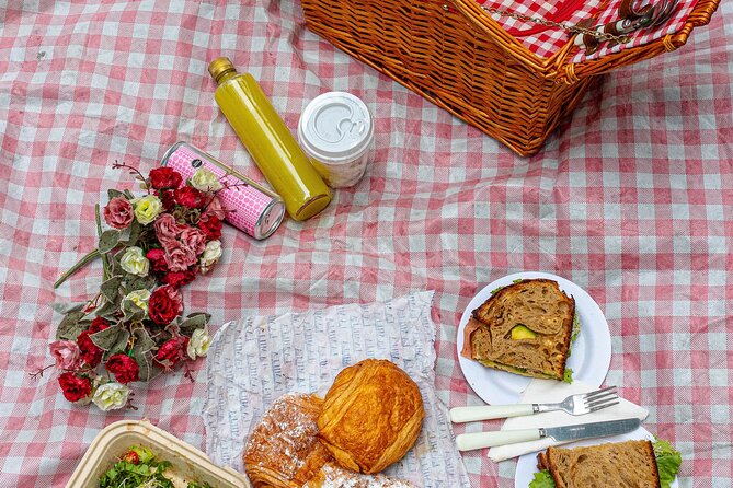 Chapultepec Walking Tour and Picnic - Key points to know before booking
