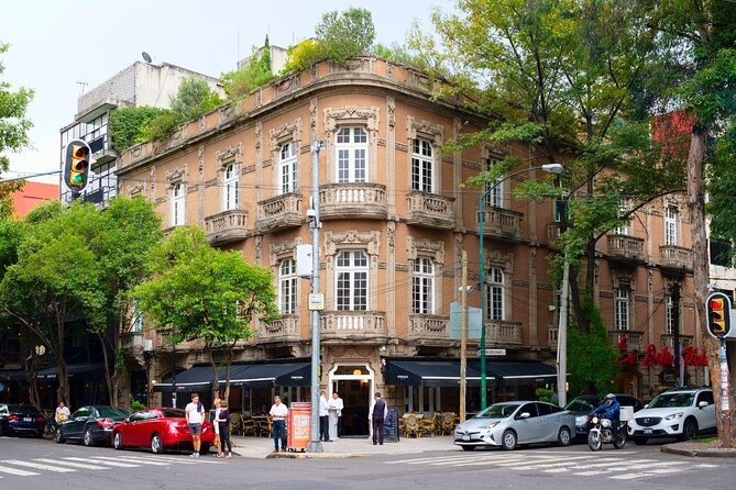 Colonia Roma Food Tour - Plaza Edith Sánchez and the neighborhood’s creative side