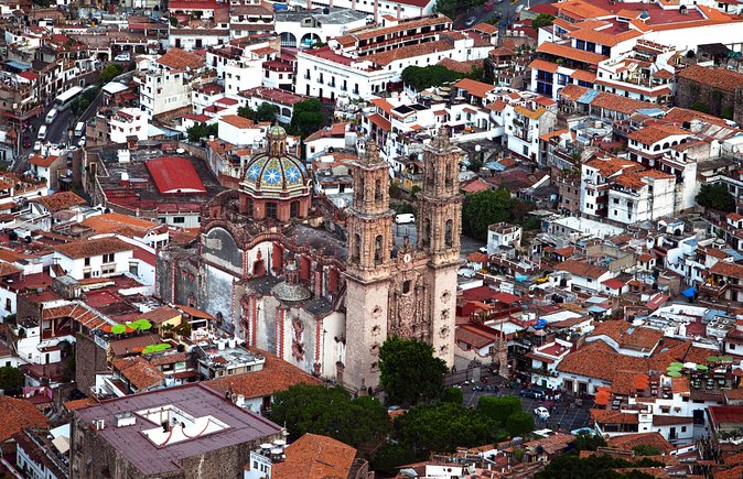 COMBO - Guadalupe Shrine & Teotihuacan Pyramids + Taxco (2 days) - What $108 really buys you