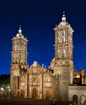 COMBO - Guadalupe Shrine & Teotihuacan Pyramids + Taxco (2 days) - Shared transport, guide style, and group size