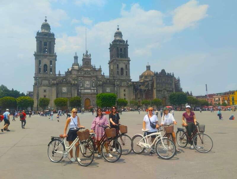 Cultural Ride: Historic center & Highlights of Mexico City - Colonial streets, courtyards, and the quieter parts of the route
