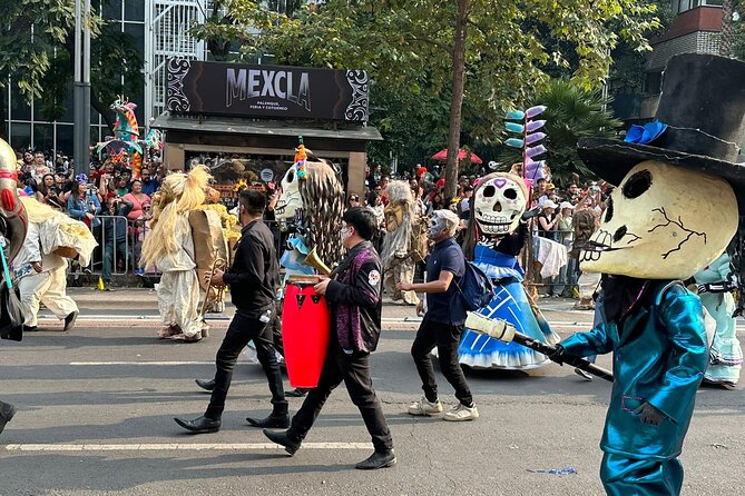 Day of the Dead in Mixquic Visit the Houses and Altars Pantheon - The market, smoke, and Day of the Dead party