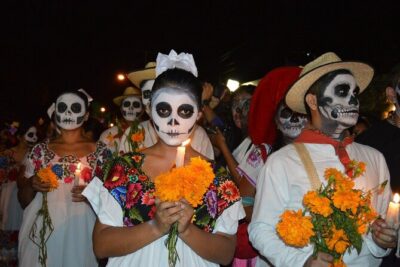 Day of the Dead Tour in Mexico City - The city ride from Reforma to the cemetery